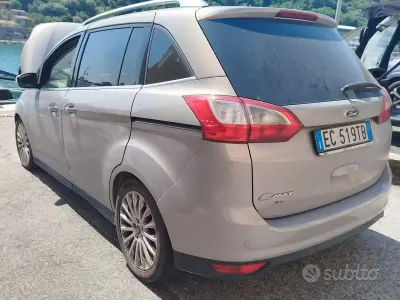 Usata Ford Grand C-Max 115 CV (84 kW) 2011 Grigio Monovolume