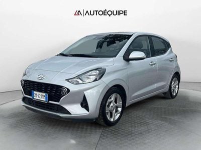 Usata Hyundai i10 67 CV (49 kW) 2023 Argento Utilitaria