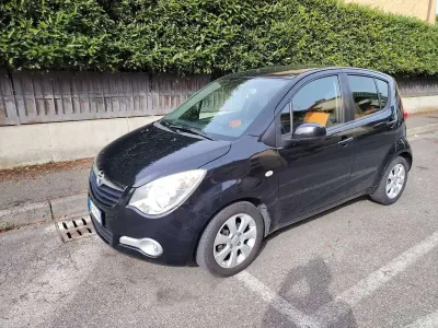 Usata Opel Agila Enjoy 86 CV (63 kW) 2008 Nero Utilitaria