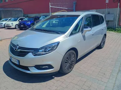 Usata Opel Zafira Life Innovation 135 CV (99 kW) 2019 Argento Monovolume
