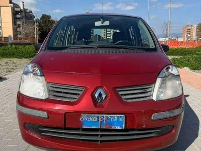 Usata Renault Modus Luxe 75 CV (55 kW) 2007 Monovolume