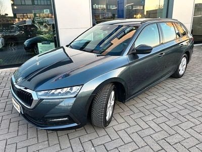 Verde Usata 2021 Skoda Octavia Style Station wagon | 14.800 € (Buon prezzo)
