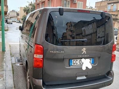 Usata Peugeot Traveller 2021 Grigio Monovolume