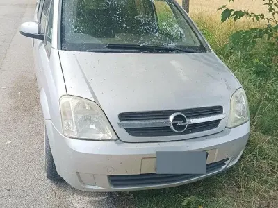 Usata Opel Meriva 101 CV (74 kW) 2003 Grigio Monovolume