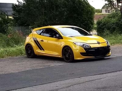 Usata Renault Mégane III Trophy 265 CV (194 kW) 2012 Giallo Coupé