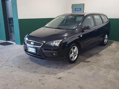 Käytetty Ford Focus S 116 HP (85 kW) 2007 Musta Farmari