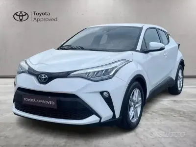 Usata Toyota C-HR Business Edition 122 CV (89 kW) 2023 Bianco SUV
