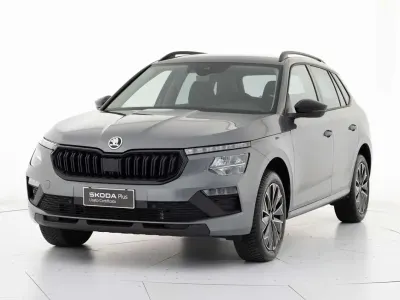 Usado Skoda Kamiq Selection 116 CV (85 kW) 2025 Gris SUV