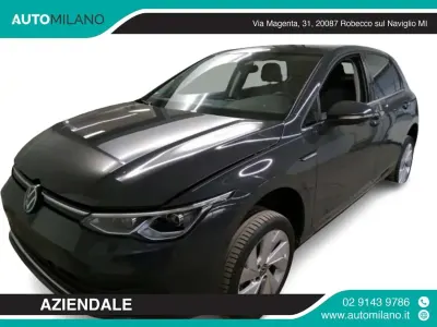 Usata VW Golf VIII Style 130 CV (95 kW) 2024 Grigio Berlina
