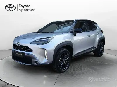 Usata Toyota Yaris Cross 116 CV (85 kW) 2022 Argento SUV