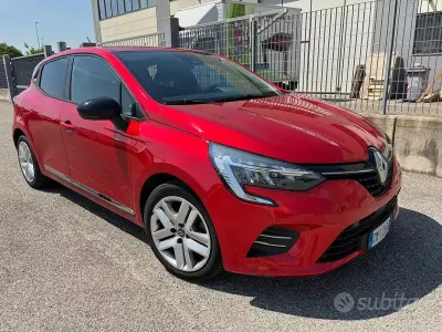 Usata Renault Clio V 101 CV (74 kW) 2022 Berlina