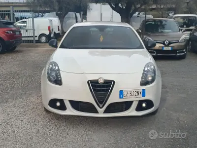 Usata Alfa Romeo Giulietta Sprint 150 CV (110 kW) 2015 Bianco Utilitaria