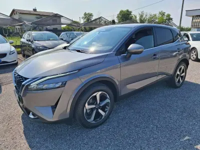 Usata Nissan Qashqai Acenta 140 CV (102 kW) 2023 Grigio SUV