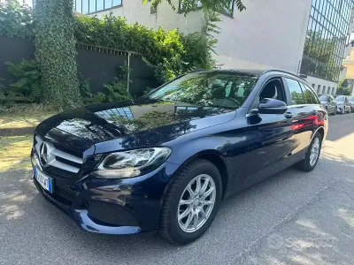 Usata Mercedes C200 Premium 136 CV (100 kW) 2016 Blu Station wagon