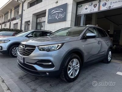 Usata Opel Grandland X Innovation 120 CV (88 kW) 2018 Grigio SUV
