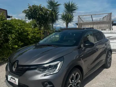 Usata Renault Captur Initiale Paris 92 CV (67 kW) 2020 Grigio SUV