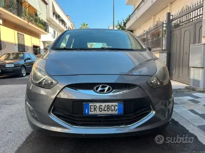 Usata Hyundai ix20 90 CV (66 kW) 2013 Grigio Utilitaria