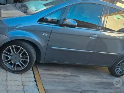Usata Lancia Musa 90 CV (66 kW) 2010 Grigio Monovolume