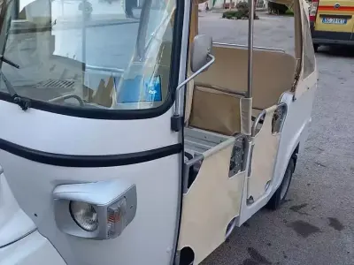 Usata Piaggio APE 102 CV (75 kW) 2015 Bianco Berlina