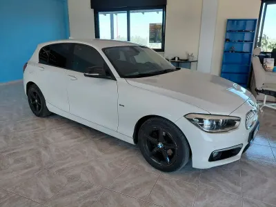 Usata BMW 118 Comfort Edition 116 CV (85 kW) 2015 Bianco Utilitaria
