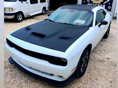 Usata Dodge Challenger 305 CV (224 kW) 2018 Bianco Coupé