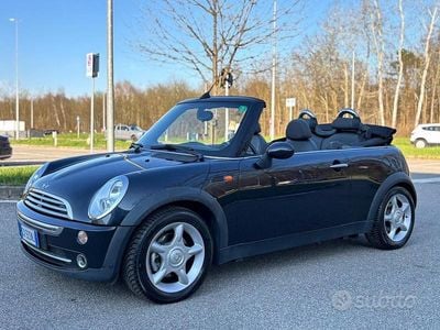 Usata Mini Cooper Cabriolet 116 CV (85 kW) 2005 Nero Cabrio