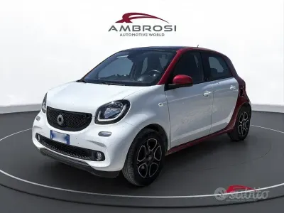 Usata Smart ForFour Prime 90 CV (66 kW) 2017 Bianco Utilitaria