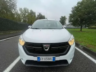 Usata Dacia Logan MCV Lauréate 90 CV (66 kW) 2018 Other Station wagon