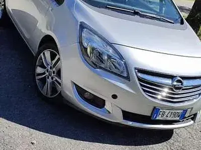 Usata Opel Meriva Cosmo 120 CV (88 kW) 2015 Grigio Monovolume