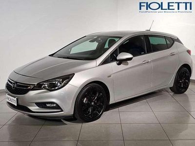 Usata Opel Astra Dynamic 110 CV (80 kW) 2017 Argento Utilitaria