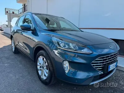 Usata Ford Kuga Titanium 120 CV (88 kW) 2022 Blu SUV