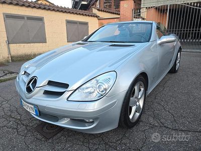 Usata Mercedes SLK200 163 CV (119 kW) 2004 Grigio Cabrio