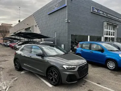 Nuova Audi A1 Comfort 115 CV (84 kW) 2026 Grigio SUV