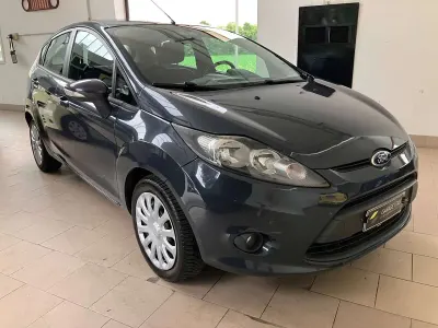 Usata Ford Fiesta 82 CV (60 kW) 2011 Blu/azzurro Berlina
