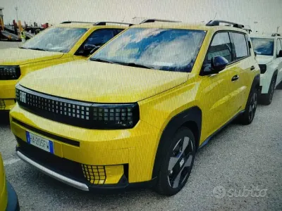 Nuova Fiat Grande Panda La Prima 52 kW (72 CV) 2025 Giallo Utilitaria