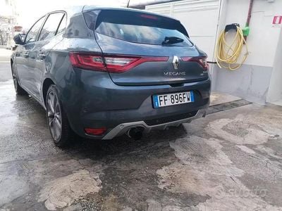 Usata Renault Mégane IV 130 CV (95 kW) 2016 Grigio Berlina