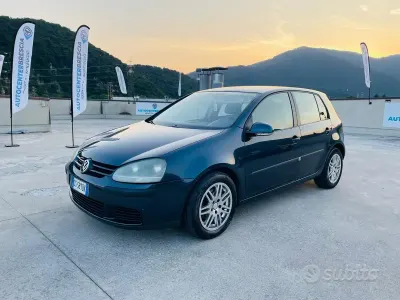Usata VW Golf IV Comfortline 105 CV (77 kW) 2005 Grigio Berlina