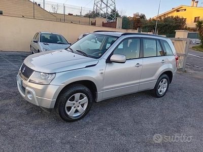 Usata Suzuki Grand Vitara 129 CV (94 kW) 2010 Grigio SUV