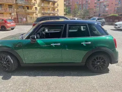 Usata Mini Cooper 136 CV (100 kW) 2022 Verde Utilitaria