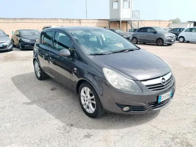 Usata Opel Corsa 80 CV (58 kW) 2010 Grigio Utilitaria