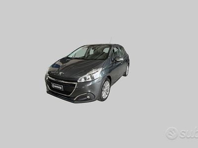 Usata Peugeot 208 Active 75 CV (55 kW) 2016 Grigio Utilitaria