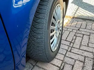 Usata Fiat Grande Punto 77 CV (56 kW) 2006 Bluazzurro Utilitaria