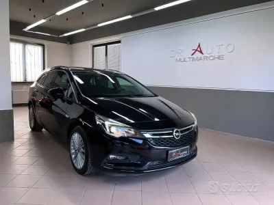 Usata Opel Astra Dynamic 110 CV (80 kW) 2017 Nero Station wagon