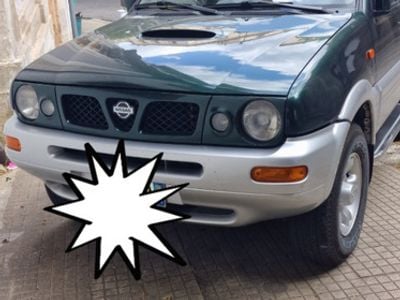 Usata Nissan Terrano 135 CV (99 kW) 1999 Verde SUV