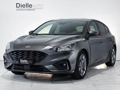 Usata Ford Focus ST-Line 120 CV (88 kW) 2021 Magnetic grey Monovolume