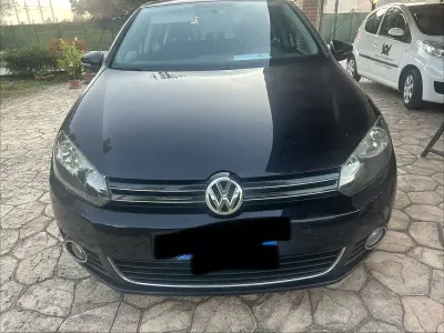 Usata VW Golf VII Highline 105 CV (77 kW) 2012 Berlina