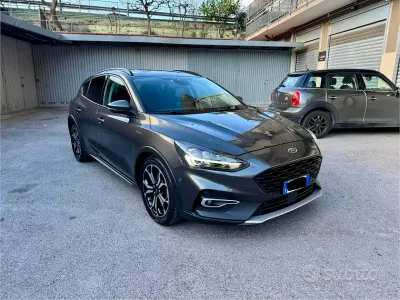 Usata Ford Focus Active 120 CV (88 kW) 2019 Grigio Berlina