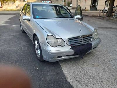 Mercedes C220