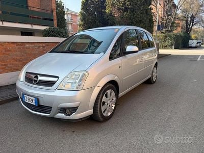 Occasion Opel Meriva Cosmo 105 ch (77 kW) 2006 Gris Monospace