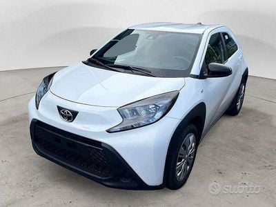Usata Toyota Aygo X Active 72 CV (52 kW) 2025 Bianco SUV